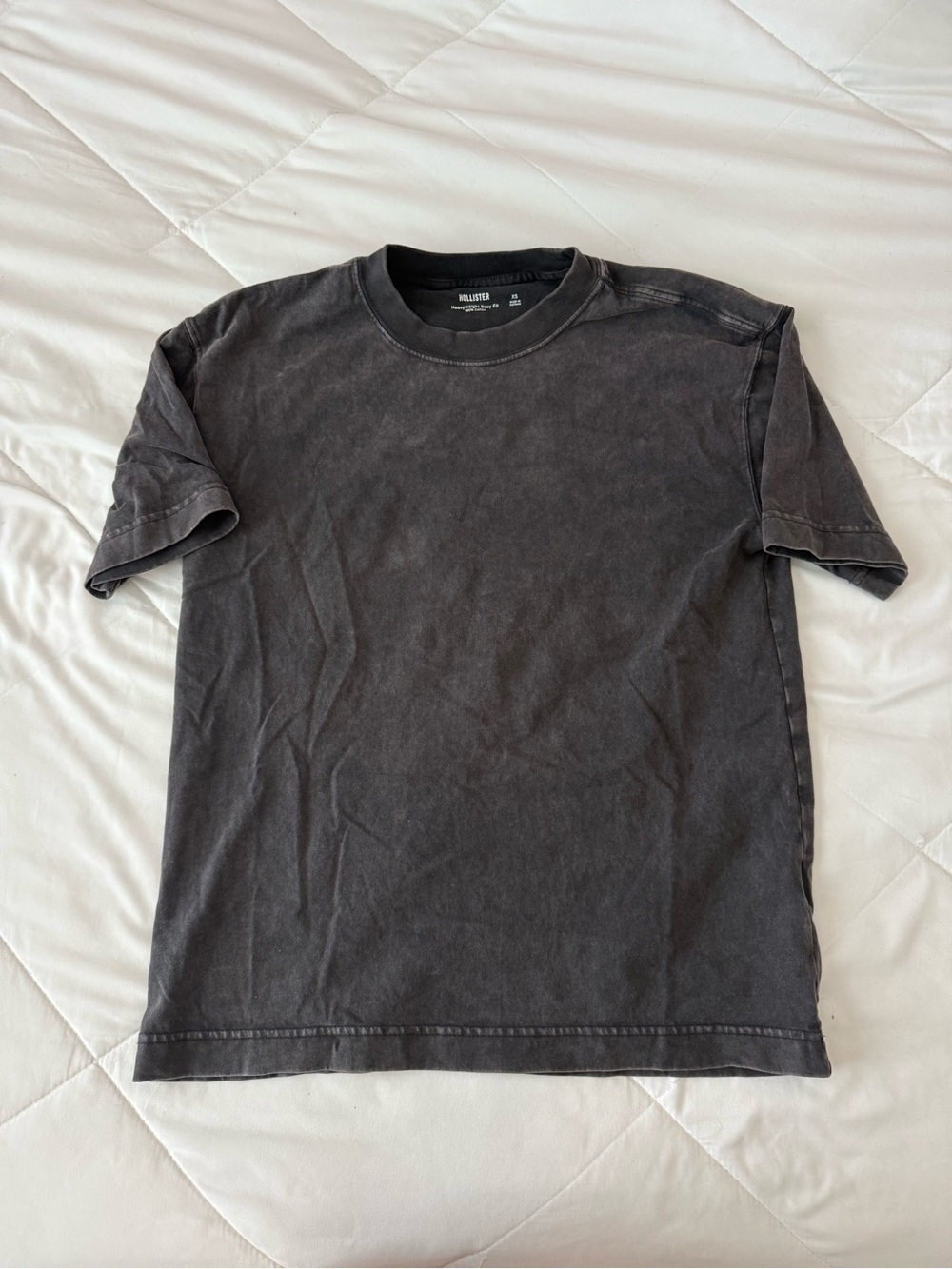Hollister Men's Faded Black Crewneck Short Sleeve Tee